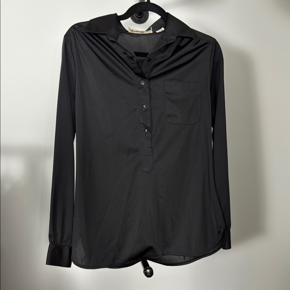 ✨ Gloria Vanderbilt Black Long Sleeve Button Down Shirt